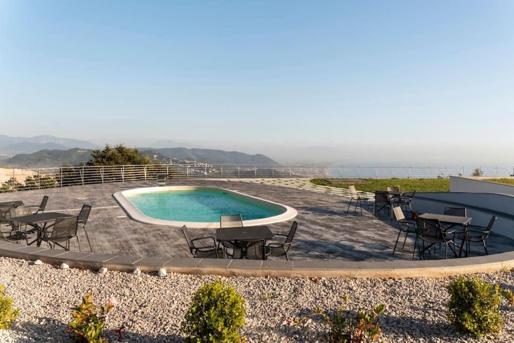Appartamento Emma Con Piscina - Vista Mare"Tenuta Croce" Салерно Екстериор снимка