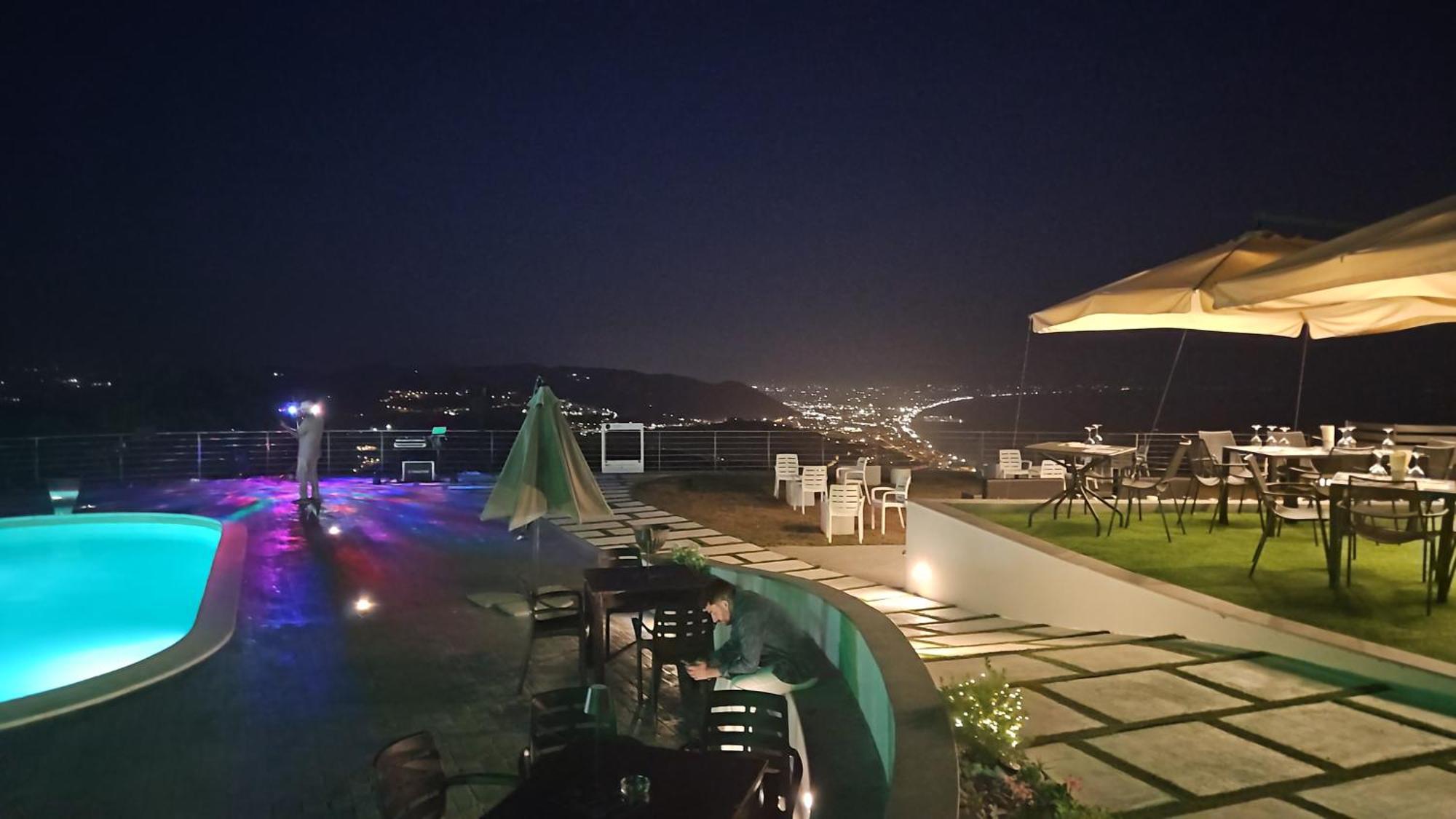 Appartamento Emma Con Piscina - Vista Mare"Tenuta Croce" Салерно Екстериор снимка